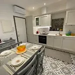 5 Stelle Nel Borgo Di Apartmán