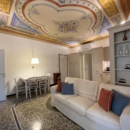 5 Stelle Nel Borgo Di * Varazze
