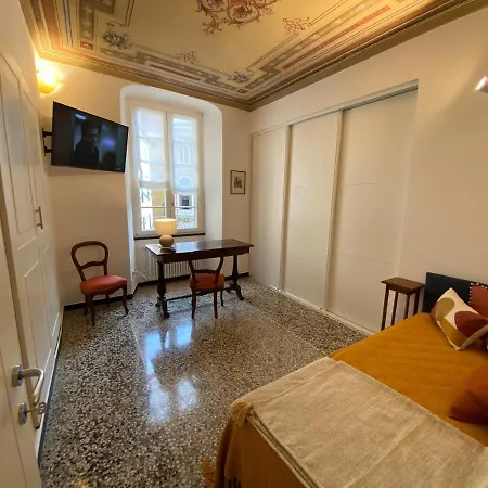 5 Stelle Nel Borgo Di Apartamento Varazze