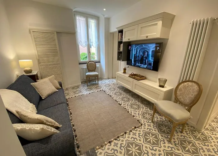 5 Stelle Nel Borgo Di Apartmán Varazze